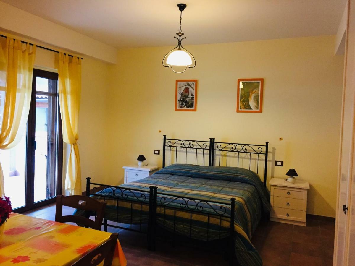Il Poggio Dei Pettirossi Leilighet Pettorano sul Gizio Eksteriør bilde